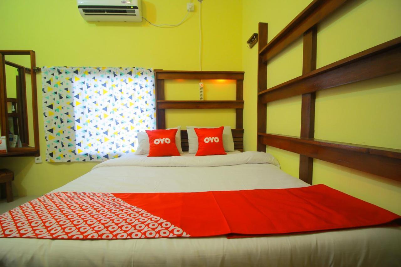Oyo 1596 Taman Homestay Syariah Dumai Exterior foto